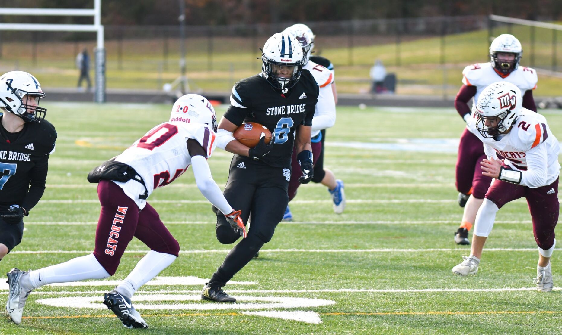 MV v SB football_10.jpg